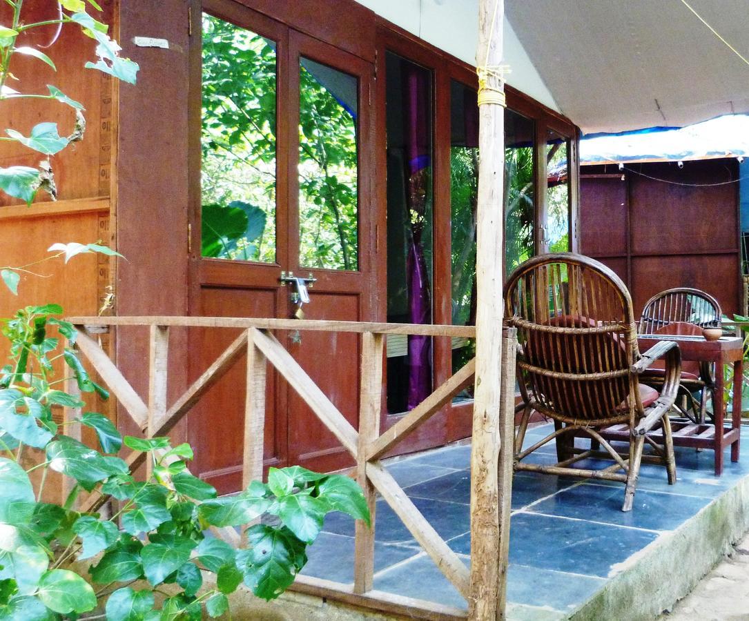 Secret Garden Resort Patnem Beach Exterior photo